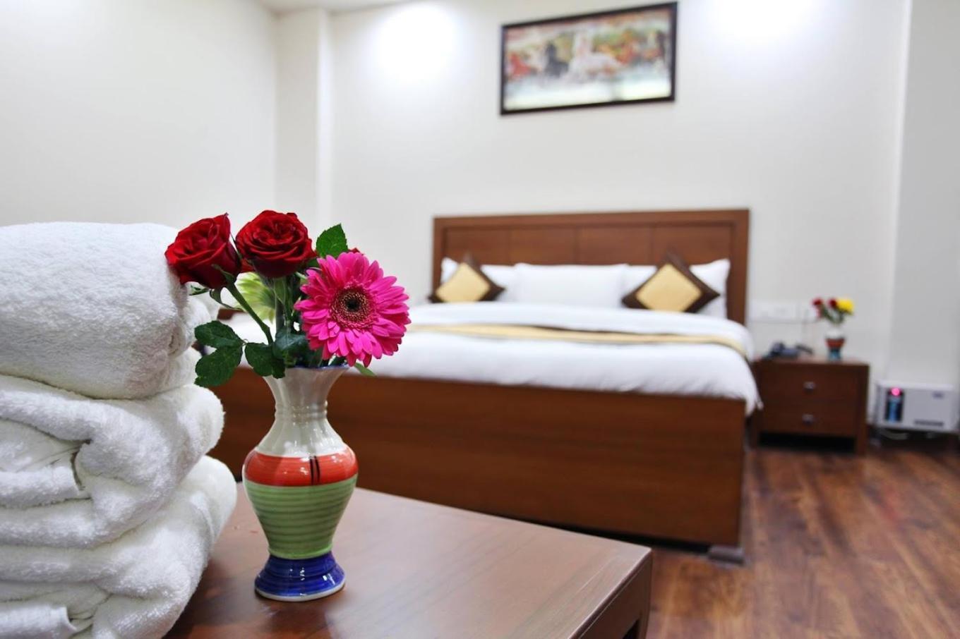 Hotel Hc Grand New Delhi Buitenkant foto